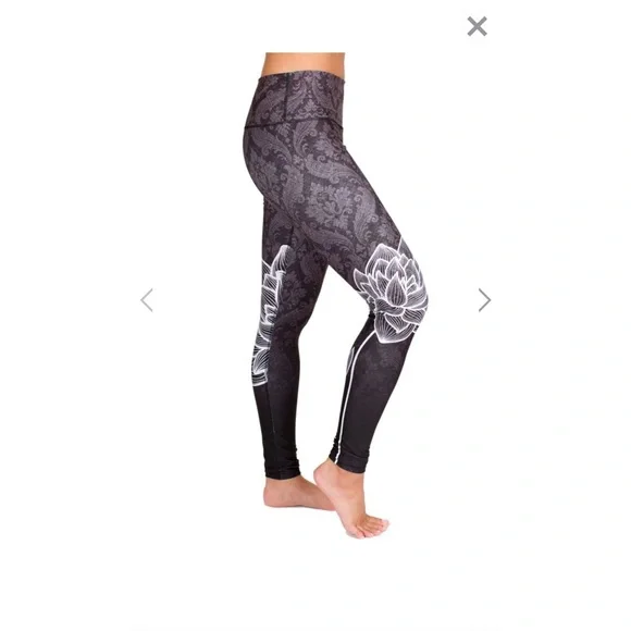 My Inner Fire LOTUS LEGGING - Picture 3 of 7